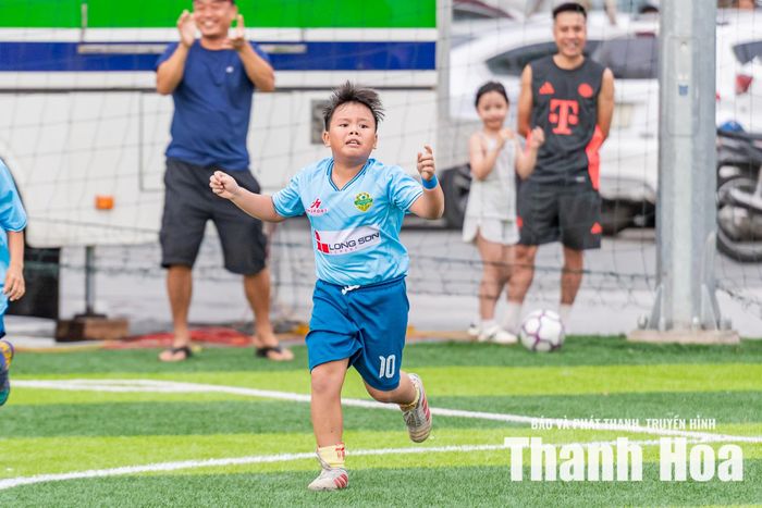 Ngân Đại Bảo chơi bùng nổ ở những trận đấu quan trọng của U10 BVĐK Trí Đức Thành.