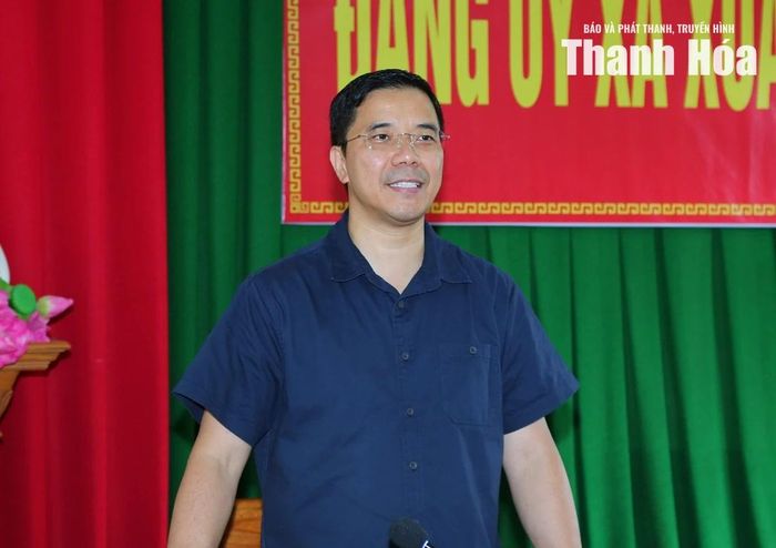 Phó Bí thư Thường trực Tỉnh ủy Nguyễn Hồng Phong phát biểu chỉ đạo tại buổi làm việc.