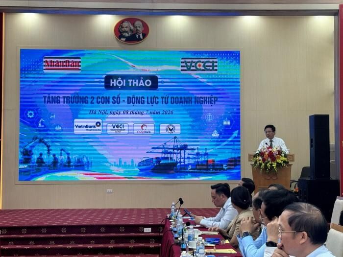 Ông Nguyễn Ngọc Cảnh, Phó Thống đốc Ngân hàng Nhà nước nêu bật những nỗ lực đảm bảo nguồn vốn cho doanh nghiệp tư nhân. (Ảnh: Lê Hương)