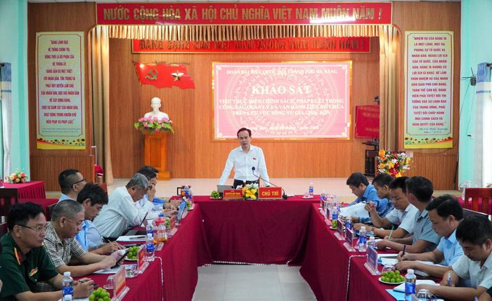 Quang cảnh buổi làm việc với xã Thượng Đức. Ảnh: TÂM ĐAN