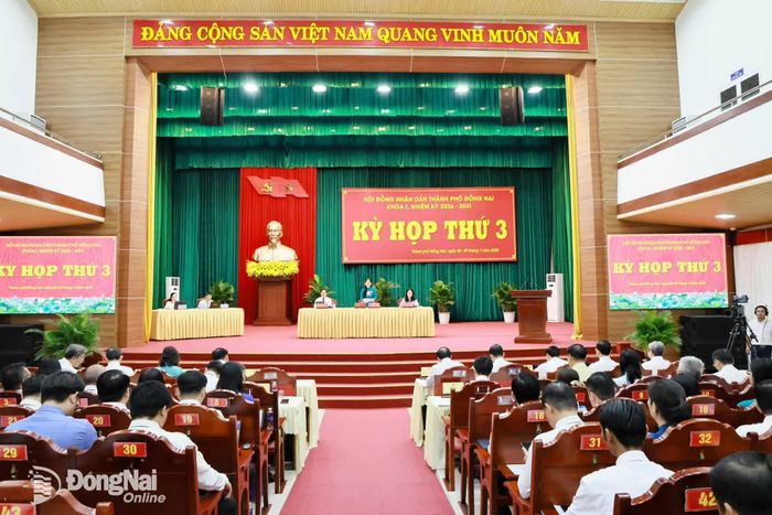 Quang cảnh kỳ họp. Ảnh: Công Nghĩa