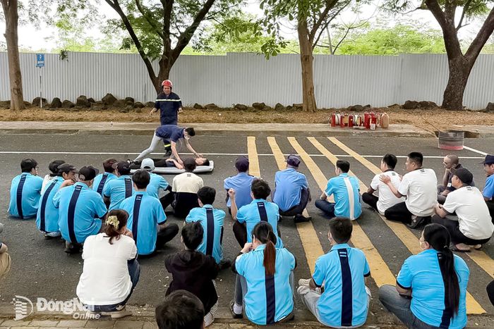  CBCS hướng dẫn công tác cứu nạn cứu hộ cho Đội PCCC cơ sở