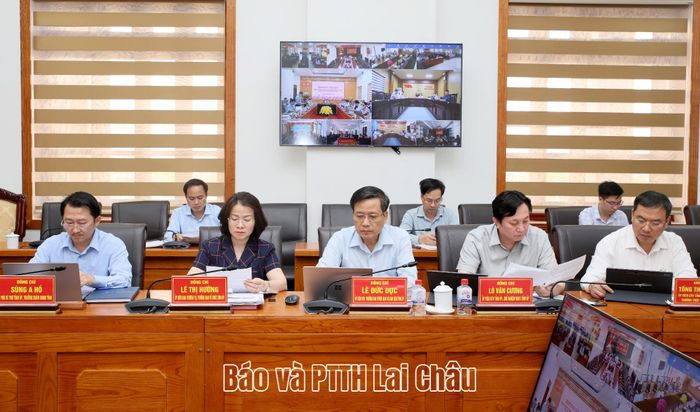 Các đại biểu dự cuộc họp tại điểm cầu tỉnh. 