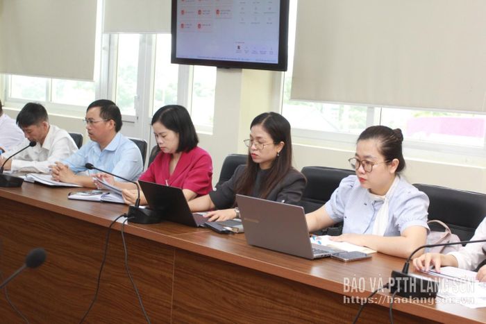 Đại biểu dự hội nghị tập huấn