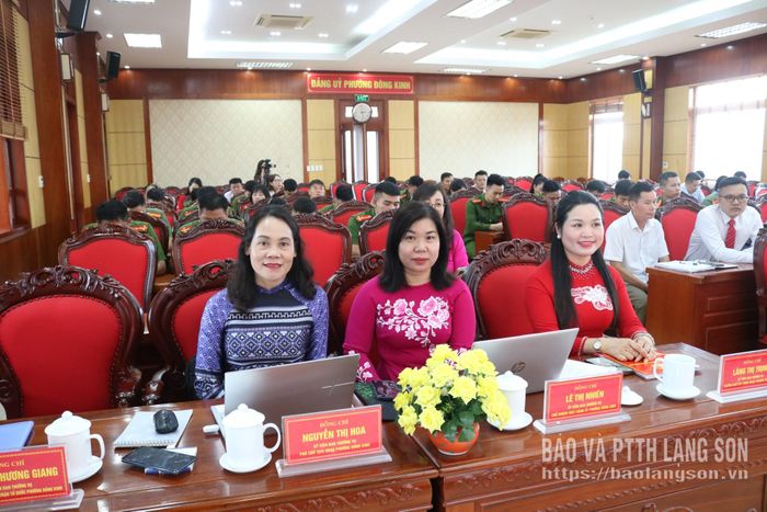 Các đại biểu dự hội nghị