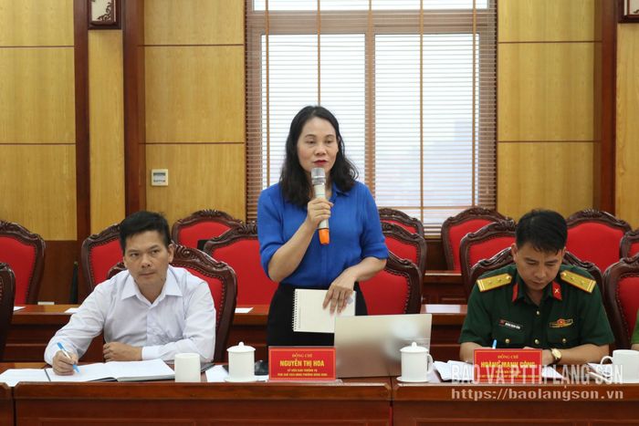 Lãnh đạo UBND phường chia sẻ một số nội dung liên quan đến nhiệm vụ phát triển văn hóa trên địa bàn