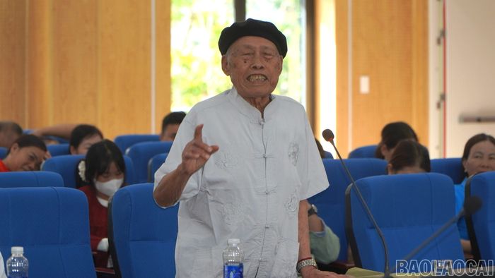 Đại biểu phát biểu tại hội nghị.