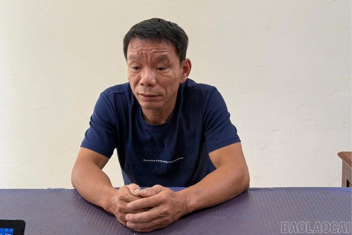 Đối tượng Nguyễn Văn Quyết tại cơ quan công an.