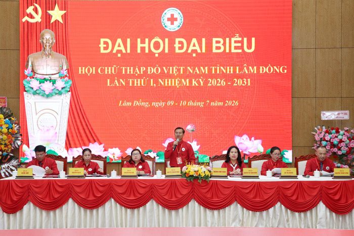 Đoàn Chủ tịch điều hành Phiên thứ nhất của đại hội