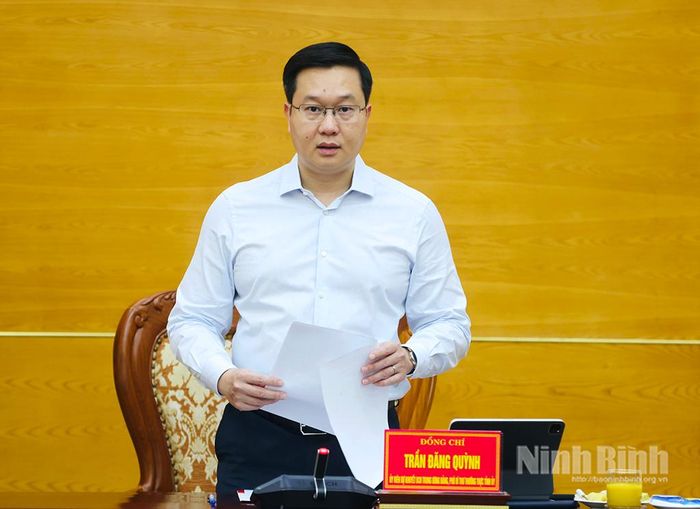 Đồng chí Trần Đăng Quỳnh, Ủy viên dự khuyết Trung ương Đảng, Phó Bí thư Thường trực Tỉnh ủy phát biểu kết luận hội nghị.