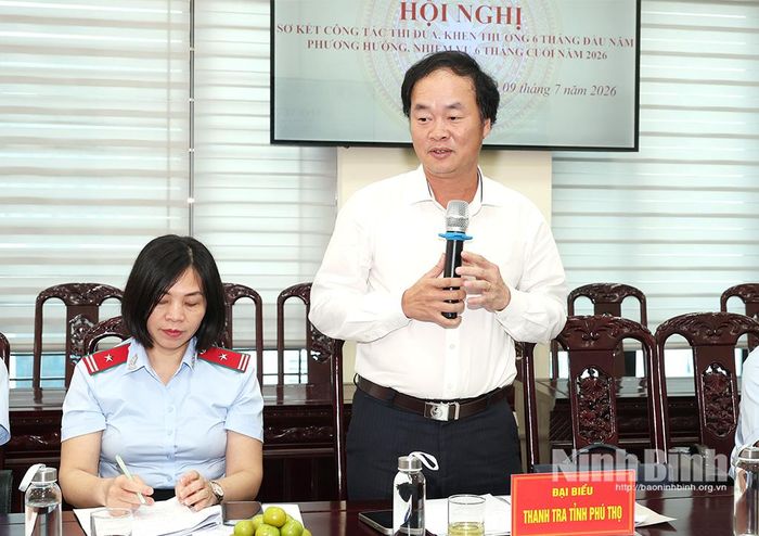 Đại biểu Thanh tra tỉnh Phú Thọ phát biểu tại hội nghị.