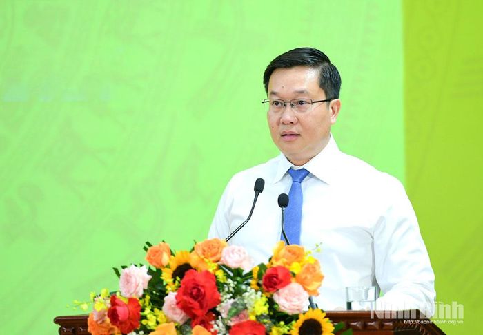 Đồng chí Trần Đăng Quỳnh, Ủy viên dự khuyết Ban Chấp hành Trung ương Đảng, Phó Bí thư Thường trực Tỉnh ủy phát biểu chỉ đạo tại buổi lễ.