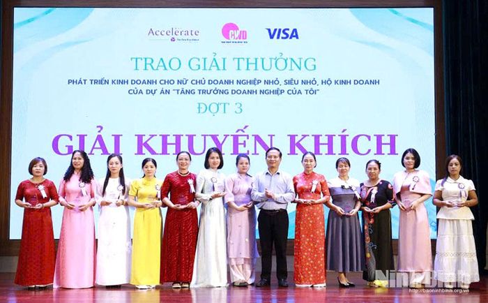 Khách hàng TYM Chi nhánh Ý Yên, Chi nhánh Nam Định, Chi nhánh Nam Trực đạt giải Khuyến khích tại Hội thi Phát triển kinh doanh cho nữ chủ doanh nghiệp nhỏ, siêu nhỏ, hộ kinh doanh của dự án “Tăng trưởng doanh nghiệp của tôi” năm 2026.