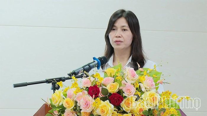 Bác sĩ Lê Na - Phó Giám đốc Bệnh viện Đa khoa tỉnh phát biểu khai mạc.