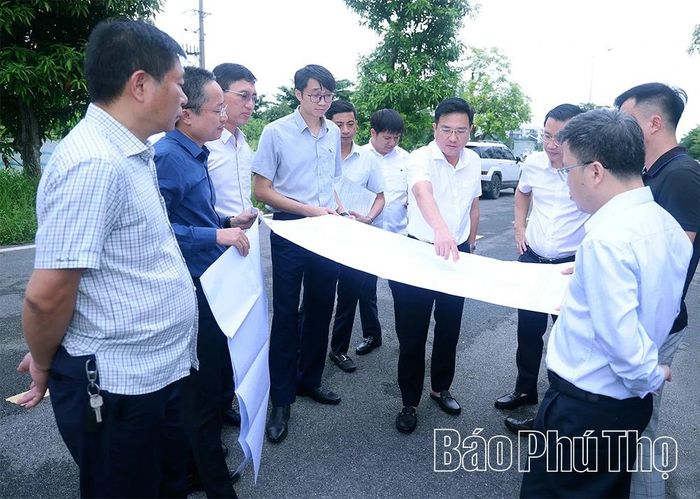 Phó Chủ tịch UBND tỉnh Vũ Việt Văn kiểm tra Dự án Khu nhà ở TMS Land Hùng Vương tại phường Phúc Yên.