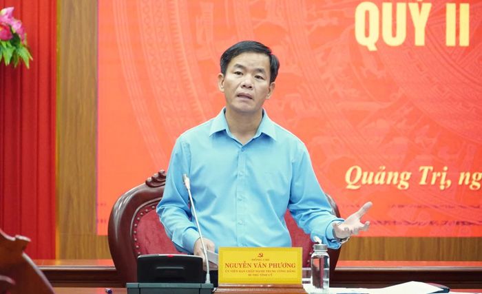 Đồng chí Nguyễn Văn Phương, Bí thư Tỉnh ủy đề nghị rà soát lại các nhiệm vụ được giao, bảo đảm hoàn thành đúng thời hạn theo yêu cầu - Ảnh: Q.V
