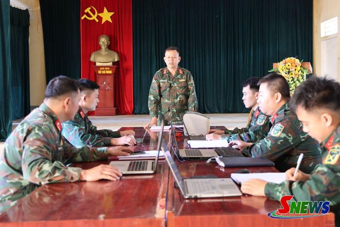 Ban CHQS xã Nậm Lầu giao ban triển khai nhiệm vụ