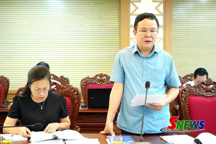 Lãnh đạo Sở Khoa học và Công nghệ báo cáo, giải trình cả nội dung tại Hội nghị.