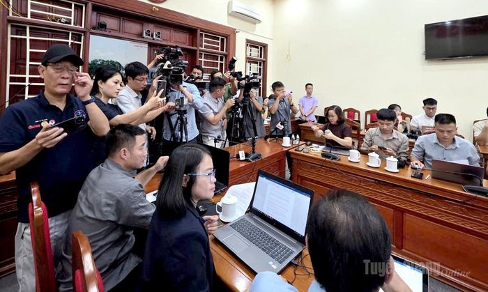 Đại diện các cơ quan báo chí Trung ương và địa phương có mặt tại buổi họp báo.