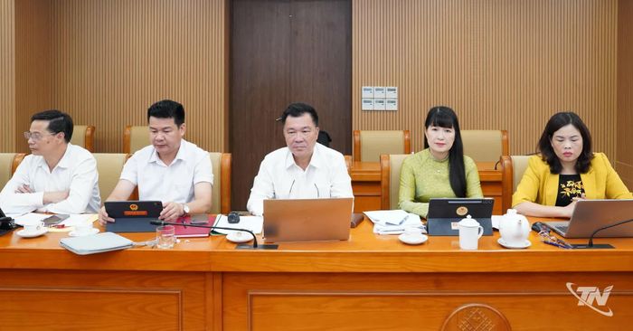 Các đại biểu dự cuộc thảo luận tại Tổ 3.