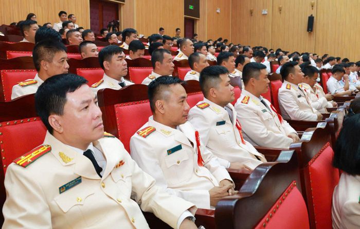 Các đại biểu dự Lễ kỷ niệm.