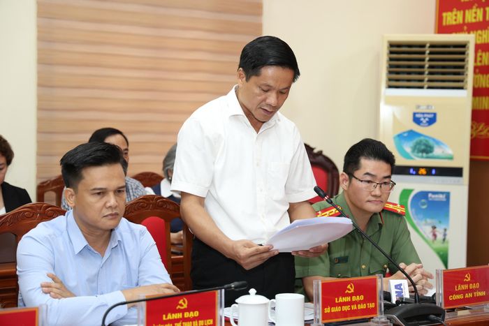 Ông Hoàng Minh Cảnh, Phó giám đốc Sở Giáo dục và Đào tạo tỉnh Tuyên Quang.