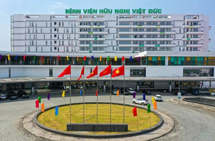 Bệnh viện Hữu nghị Việt Đức cơ sở Ninh Bình bắt đầu đón tiếp bệnh nhân, giúp giảm tải cho cơ sở 1.