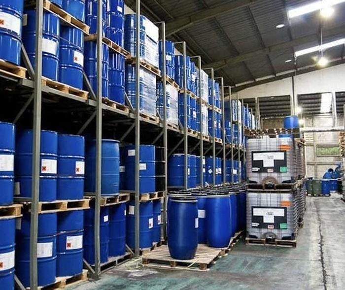 Hải quan hướng dẫn rõ điều kiện nhập khẩu hóa chất làm nguyên liệu sản xuất. Ảnh: TL minh họa