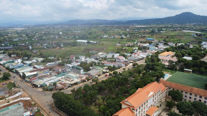 Hồ sơ đã hoàn thành việc lấy ý kiến các sở, ngành, địa phương giáp ranh, doanh nghiệp và cộng đồng dân cư, trong đó đa số thống nhất với nội dung quy hoạch (Ảnh: C.H)