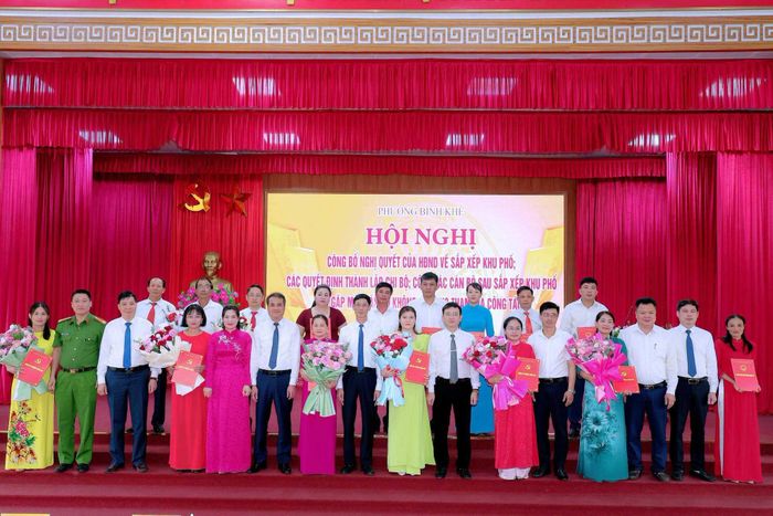 Phường Bình Khê công bố các nghị quyết của HĐND phường về sắp xếp các khu phố trên địa bàn