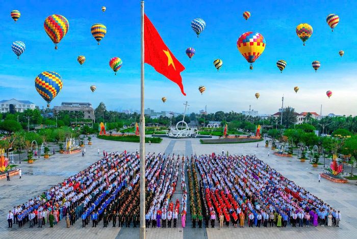 34 khinh khí cầu sẽ hội tụ tại quảng trường Hùng Vương. Ảnh minh họa: Phan Thanh Cường