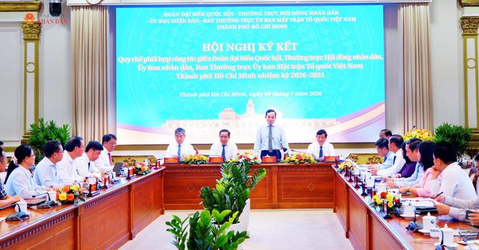 Bí thư Thành ủy TP. Hồ Chí Minh Trần Lưu Quang phát biểu chỉ đạo