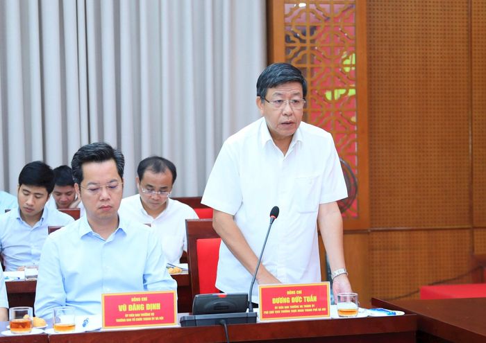 Phó Chủ tịch Thường trực UBND thành phố Hà Nội Dương Đức Tuấn phát biểu tại buổi làm việc. Ảnh: Q.T