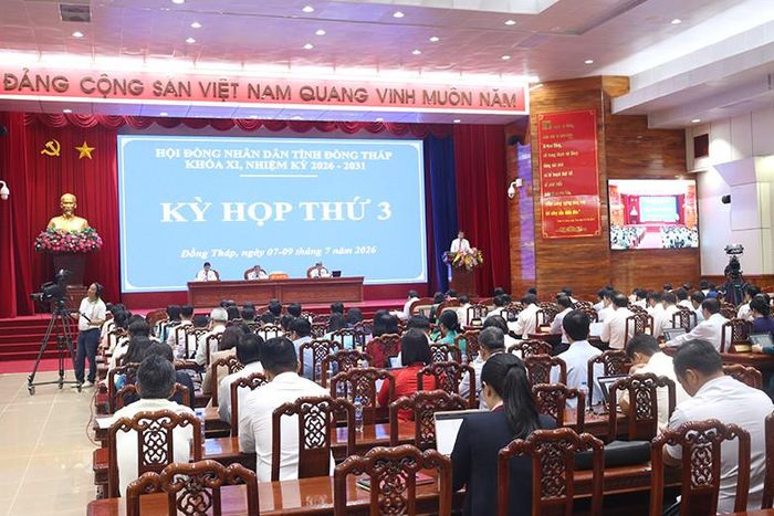 Quang cảnh kỳ họp
