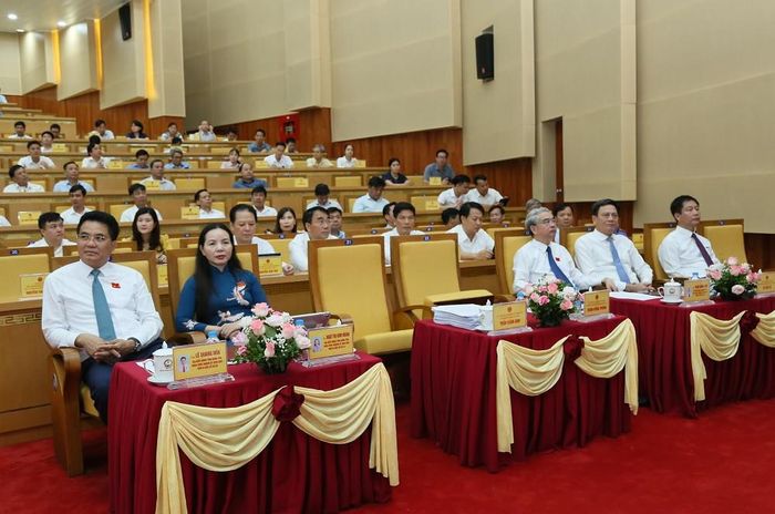 Các đại biểu tham dự kỳ họp