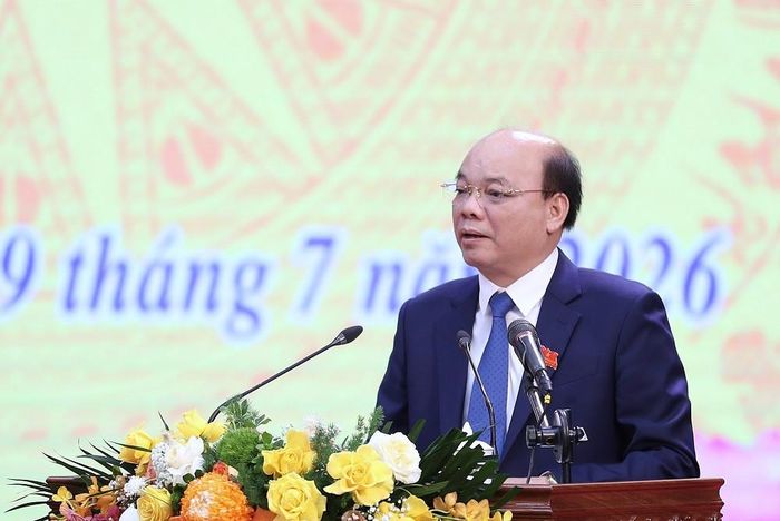 Phó Chủ tịch HĐND tỉnh Đặng Thanh Giang báo cáo tổng hợp ý kiến thảo luận tổ tại kỳ họp