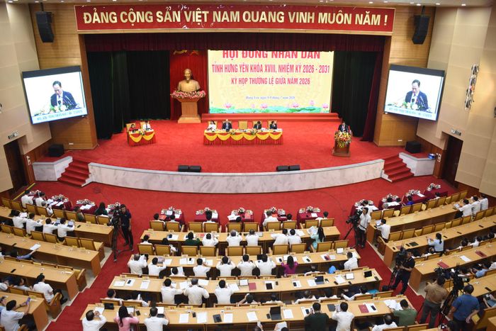 Quang cảnh kỳ họp