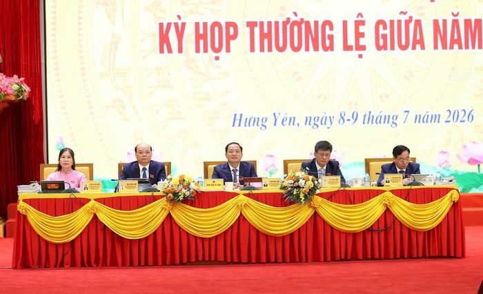 Chủ tọa điều hành kỳ họp
