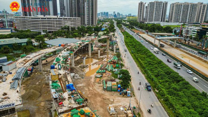 Theo ghi nhận, hiện tại, nhiều trụ cầu, cầu nhánh tuabin, đường dẫn vòng xuyến đã được hoàn thành, dần hình thành mạng lưới giao thông đa tầng.