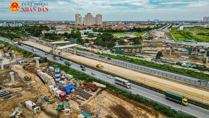 Theo thiết kế, công trình gồm bốn cầu nhánh với tổng chiều dài khoảng 2.357 m, mặt cắt rộng 8,8 m, bố trí hai làn xe