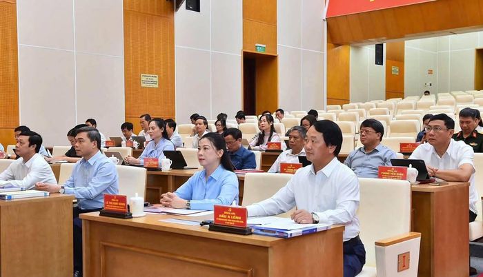 Các đại biểu dự hội nghị.