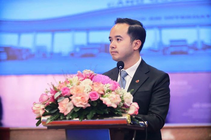Ông Võ Quốc Huy, Chủ tịch HĐQT kiêm Tổng Giám đốc Cảng Quốc tế Long An chia sẻ ngay sau khi Cảng vinh dự đón nhận giải thưởng.