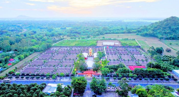 Nghĩa trang Liệt sĩ Dốc Bà Đắc.