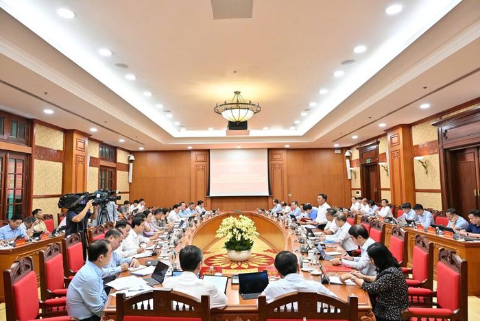 Toàn cảnh phiên họp.