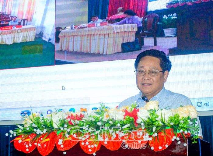 Đồng chí Bùi Tấn Bảy, Ủy viên Ban Thường vụ Tỉnh ủy, Phó Chủ tịch HĐND tỉnh, ghi nhận và đánh giá cao tinh thần trách nhiệm của cử tri với nhiều ý kiến tâm huyết, sát thực tiễn.