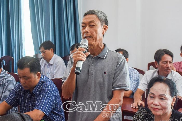  Cử tri Lê Thành Nốp (xã Vĩnh Lợi) kiến nghị xem xét chế độ, chính sách cho cán bộ không chuyên trách ở ấp sau khi sắp xếp.