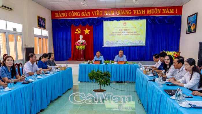 Lãnh đạo Sở VH,TT&DL và các đại biểu tham dự tại điểm cầu Cà Mau.