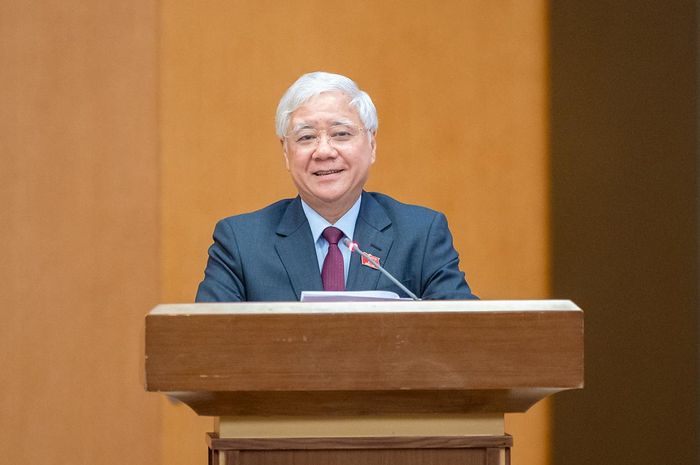 Phó Bí thư Thường trực Đảng ủy Quốc hội, Phó Chủ tịch Thường trực Quốc hội phát biểu tại Hội nghị. Ảnh: Phạm Thắng