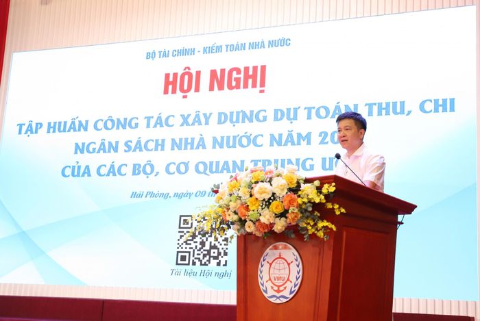 Ông Chu Đức Lam - Vụ trưởng Vụ Tài chính - Kinh tế ngành, Bộ Tài chính phát biểu. Ảnh: Thùy Anh