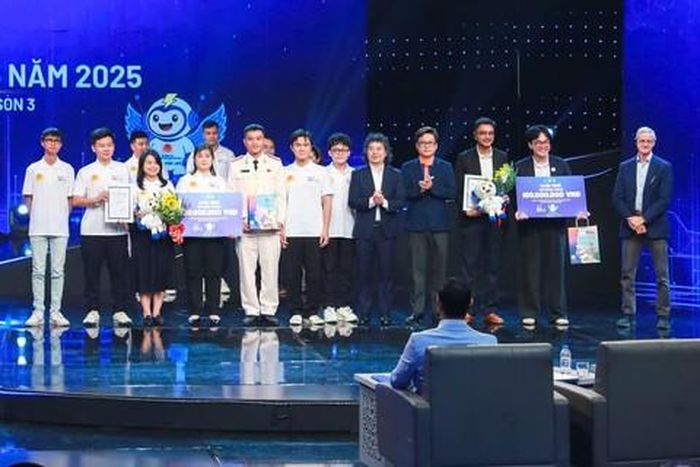 Hai đội Á quân Factorem và Intro Mùa 3 năm 2025